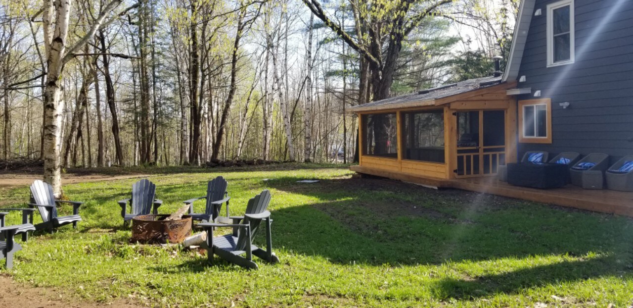 The Portage Flyer Cottage | Canzan Rentals | The Best Vacation Spots